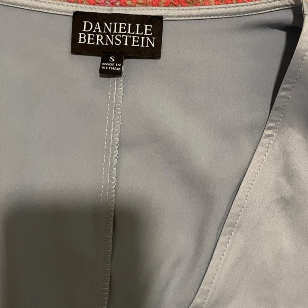 danielle bernstein satin puff sleeve crop top - Picture 5 of 5